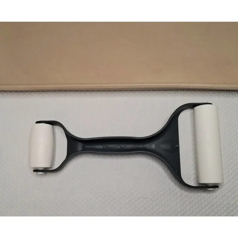 Pampered Chef Large Bar Pan 11 x 17 FHC Stoneware Cookie Baking w/ Double Roller